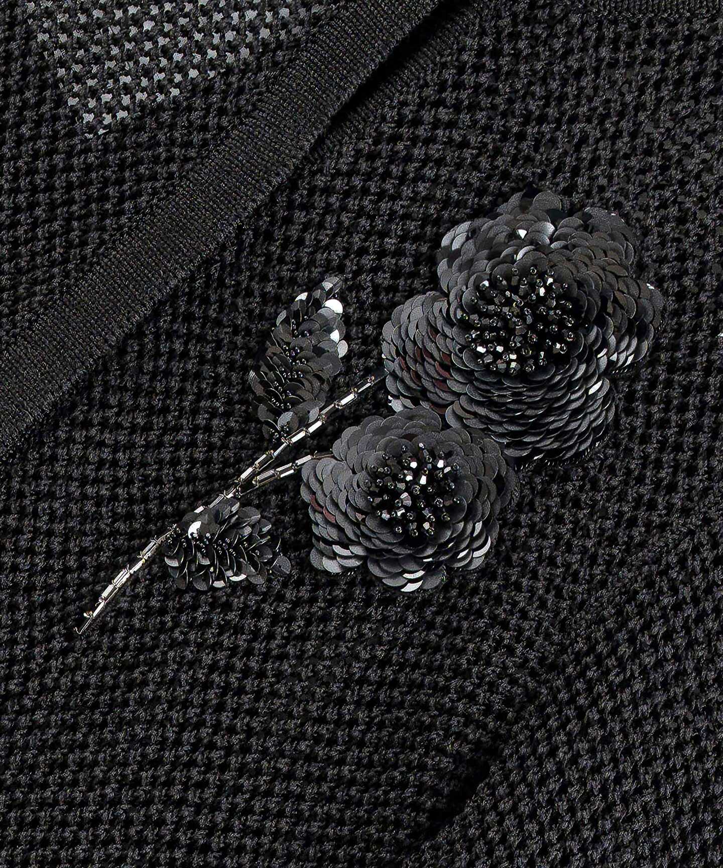 ÇİÇEK İŞLEMELİ AJURLU HIRKA