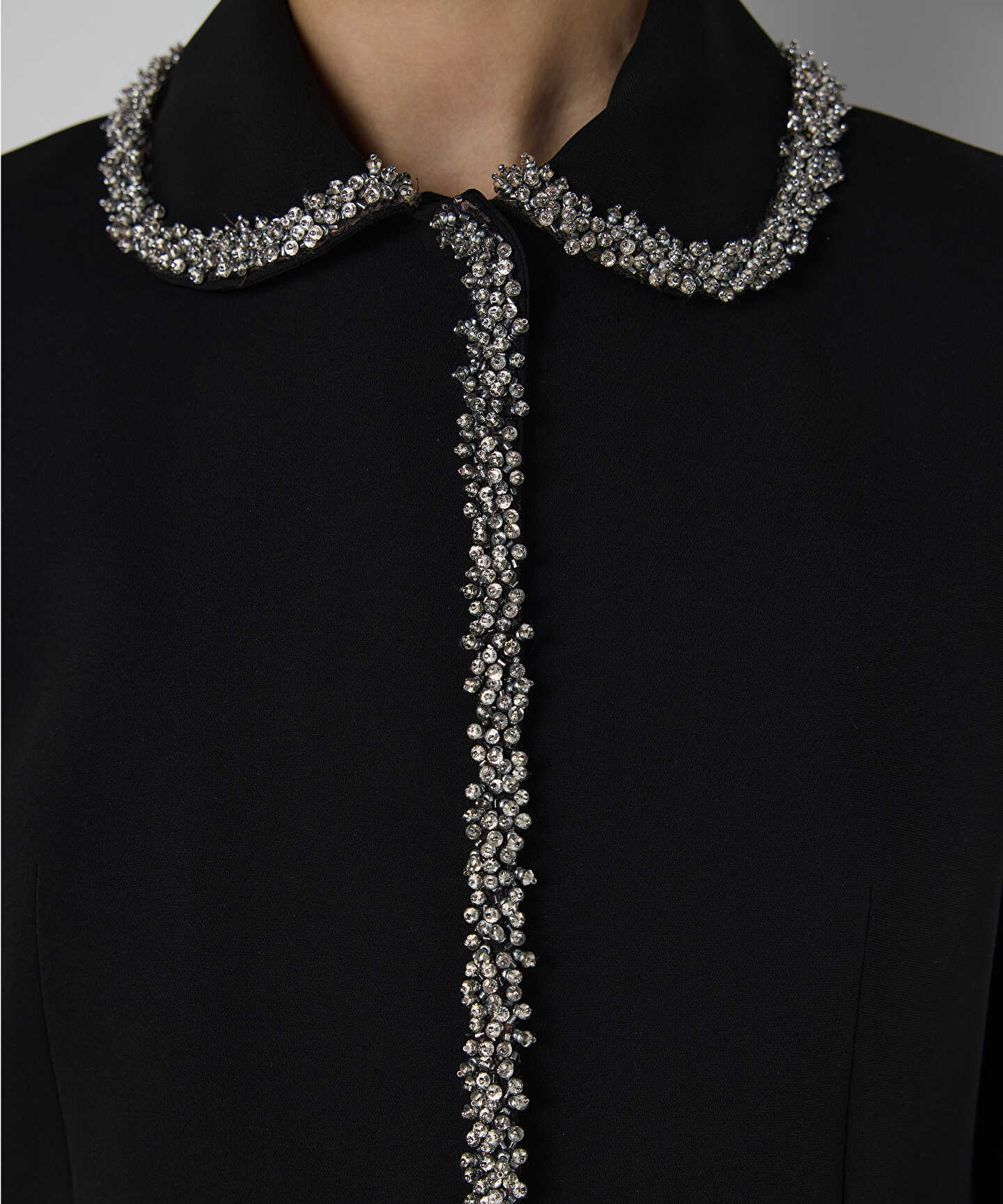 STRASS TAŞ İŞLEMELİ KREP CEKET