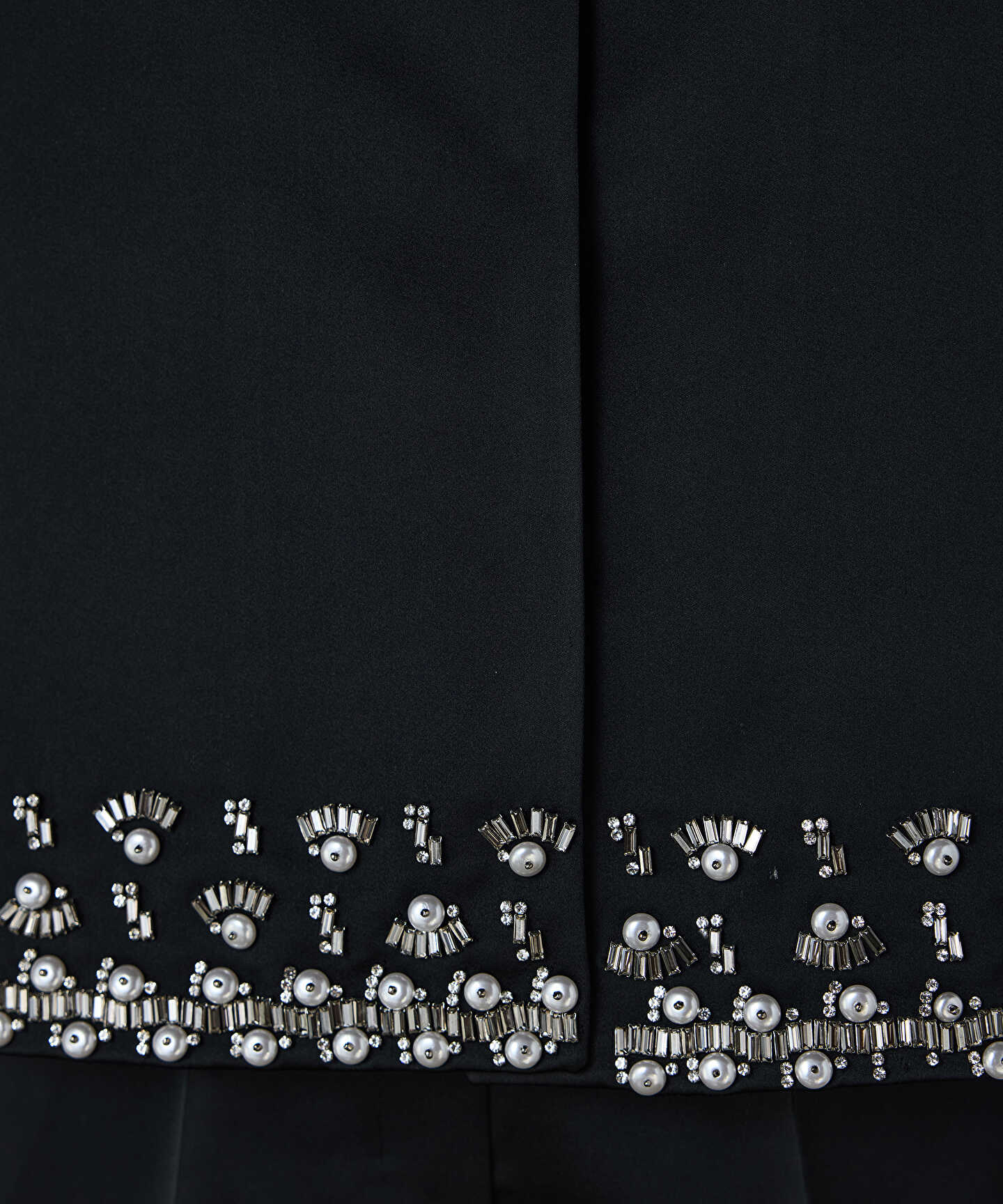 İNCİ VE STRASS TAŞ İŞLEMELİ CEKET