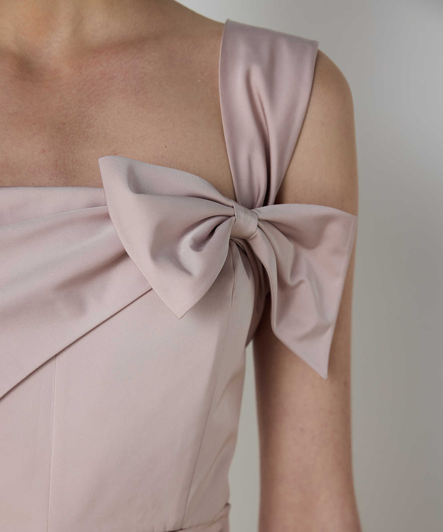 FİYONKLU CROP BLUZ