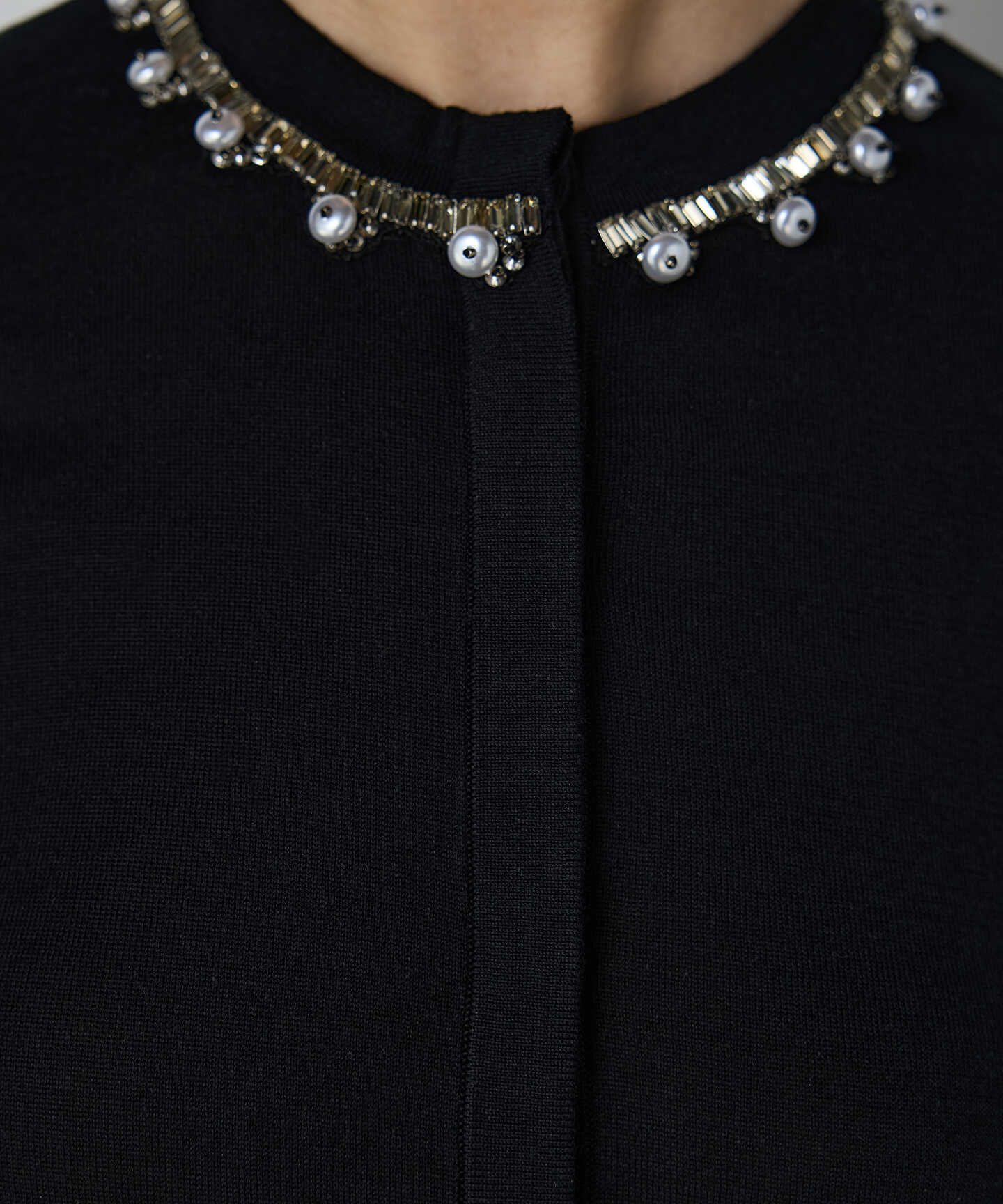 İNCİ VE STRASS TAŞ İŞLEMELİ HIRKA