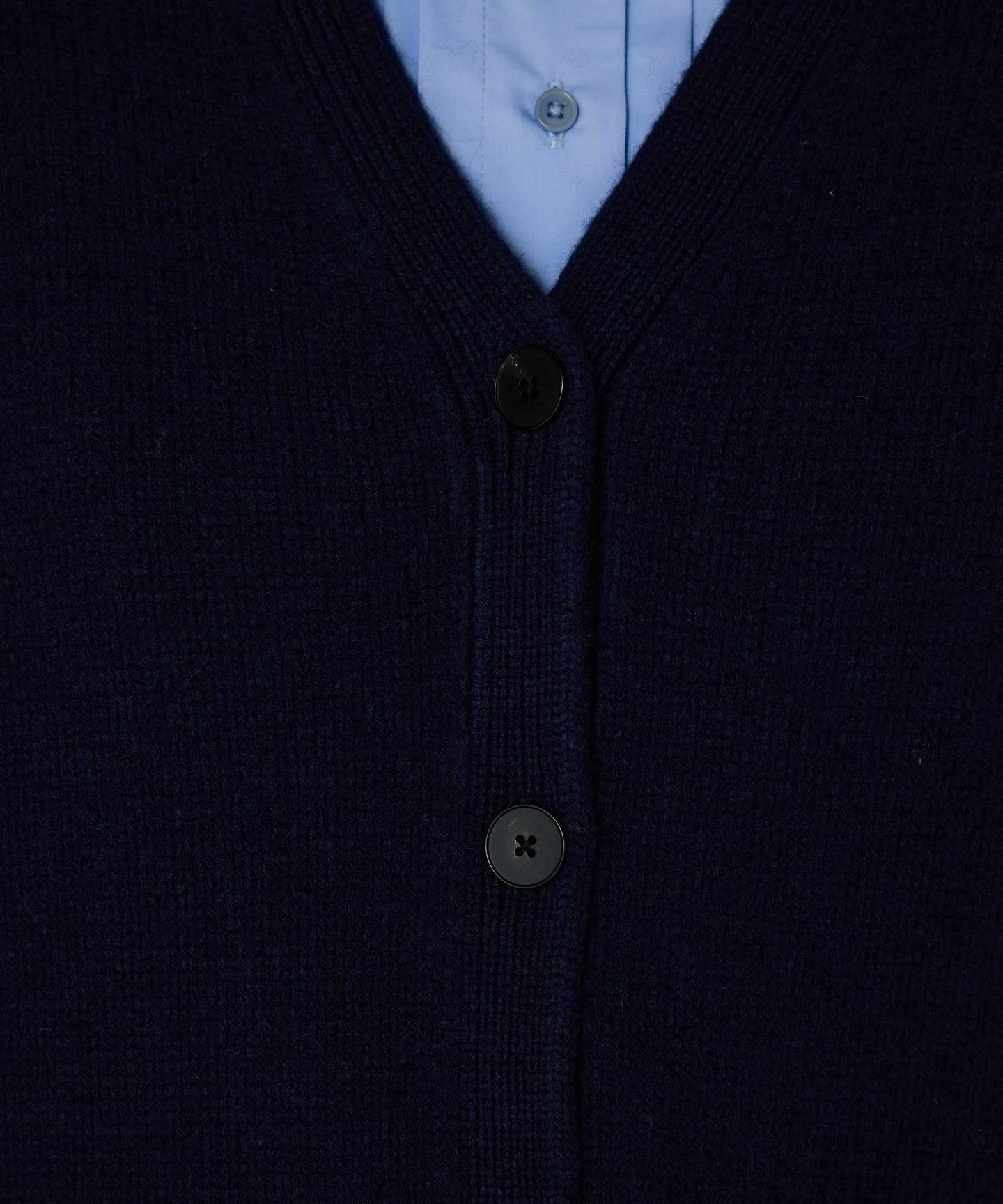 OVERSIZE V YAKA TRİKO HIRKA