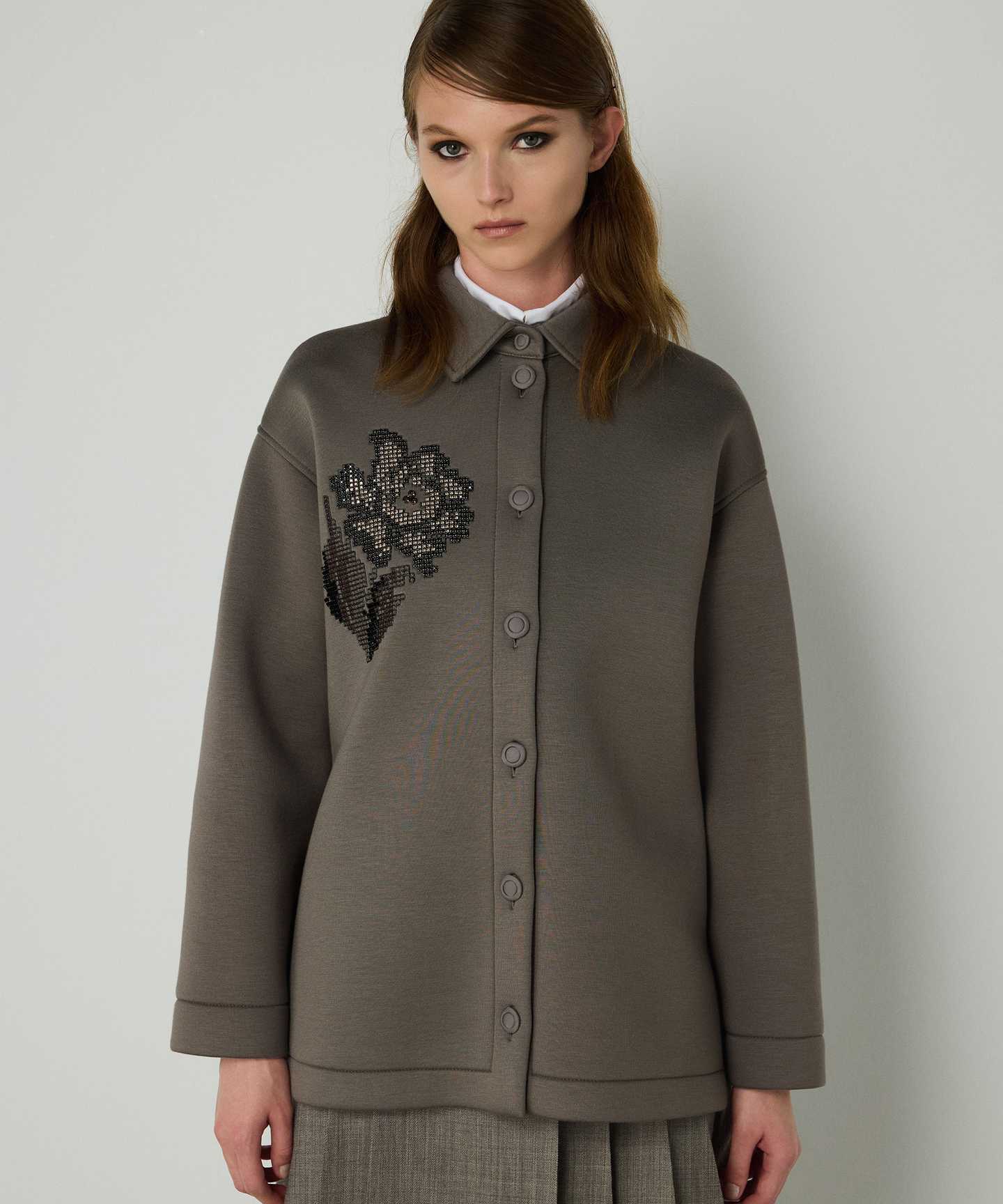 İŞLEME VE NAKIŞLI SWEATSHIRT