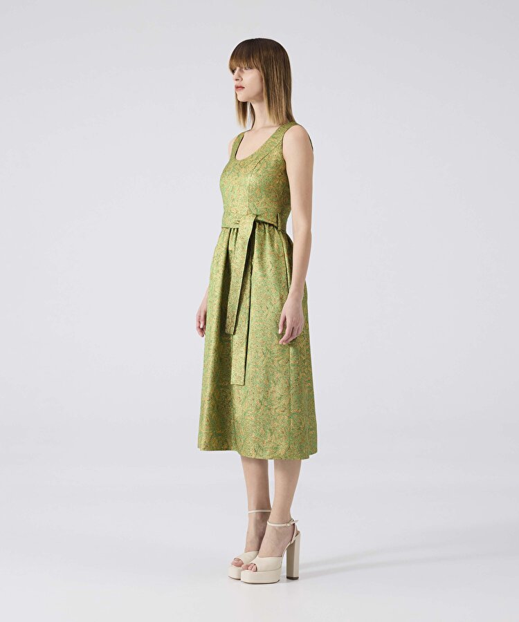 Jakarlı midi elbise