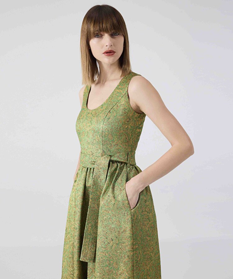 Jakarlı midi elbise