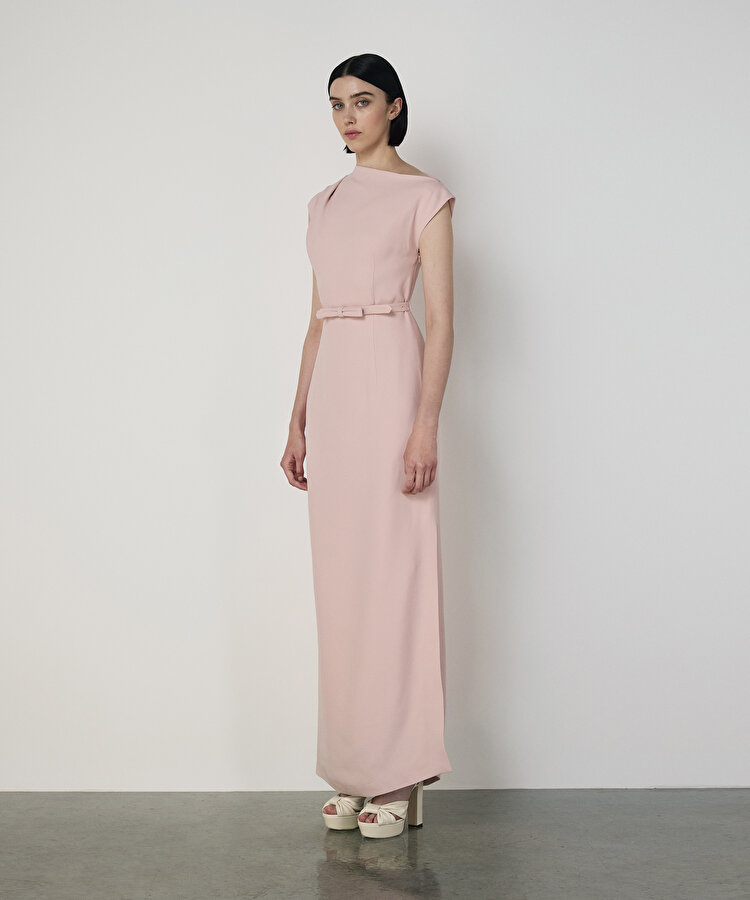 FİYONKLU KAYIK YAKA ELBİSE