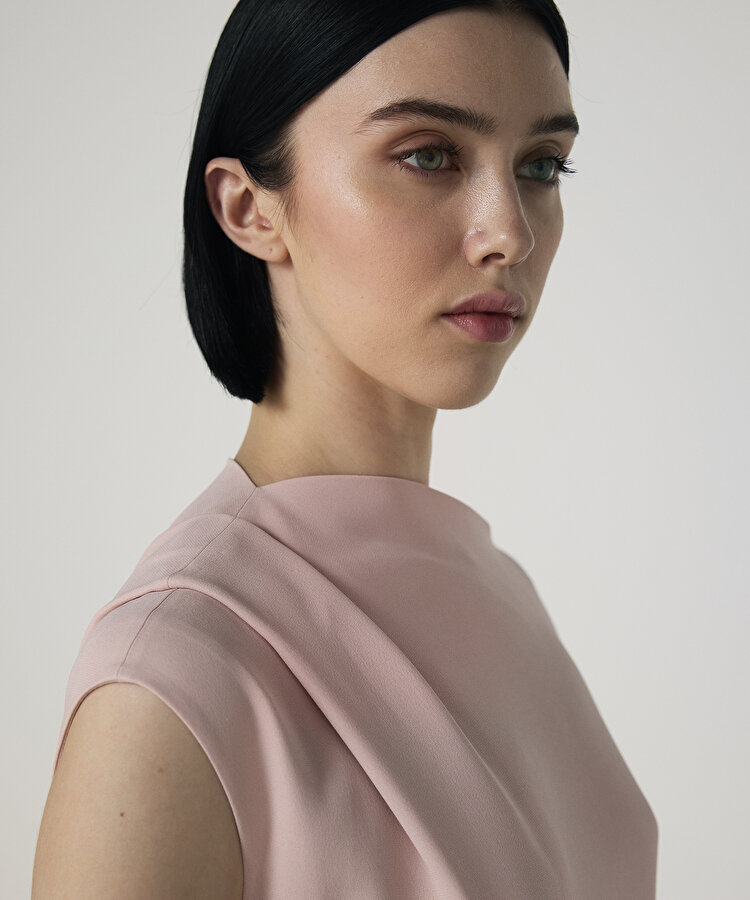 FİYONKLU KAYIK YAKA ELBİSE