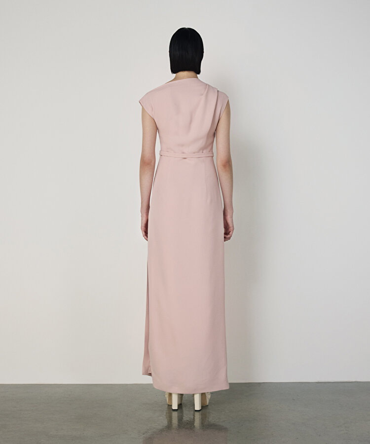 FİYONKLU KAYIK YAKA ELBİSE