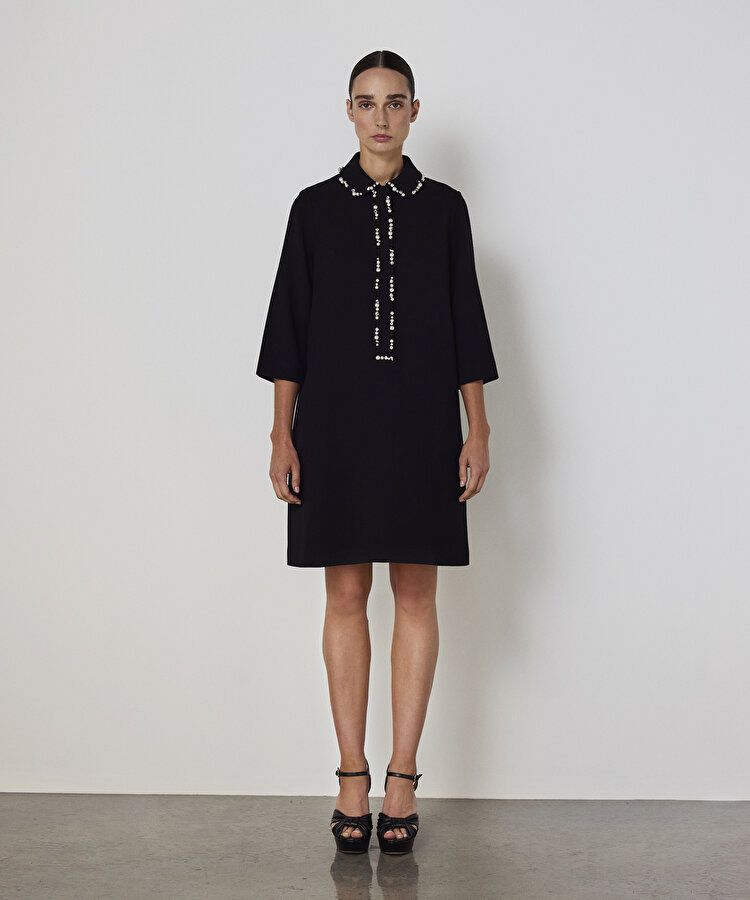 İŞLEMELİ YÜN ELBİSE