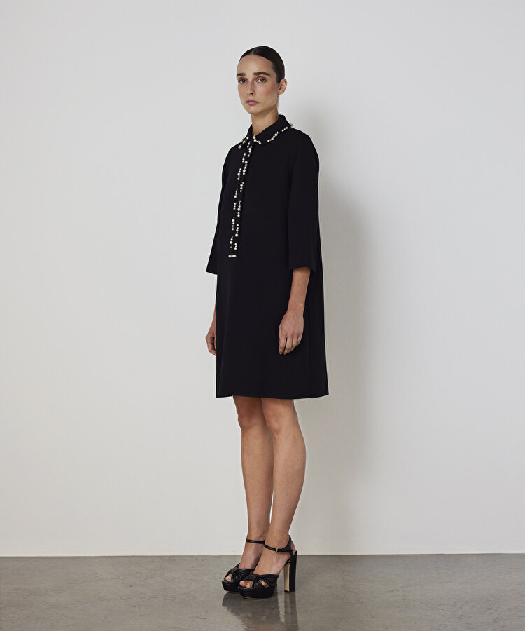 İŞLEMELİ YÜN ELBİSE