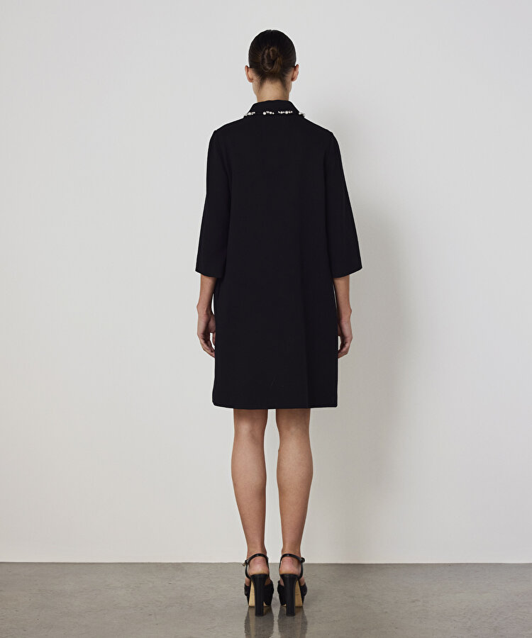 İŞLEMELİ YÜN ELBİSE