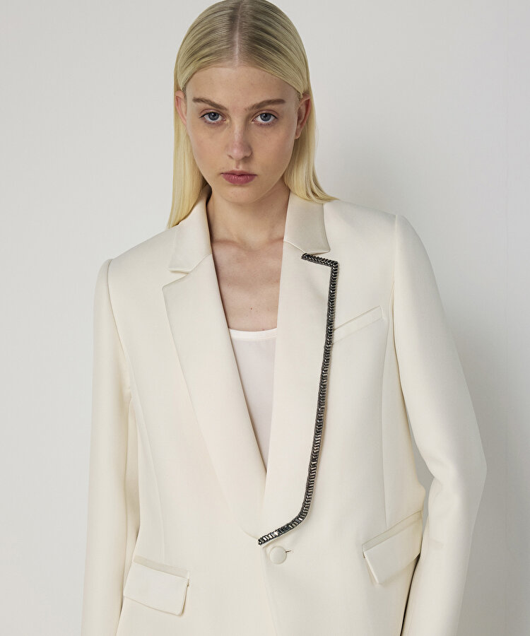 ASİMETRİK İŞLEMELİ KREP BLAZER