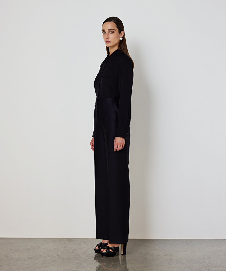 ÇİÇEK MODÜL İŞLEMELİ BLUZ