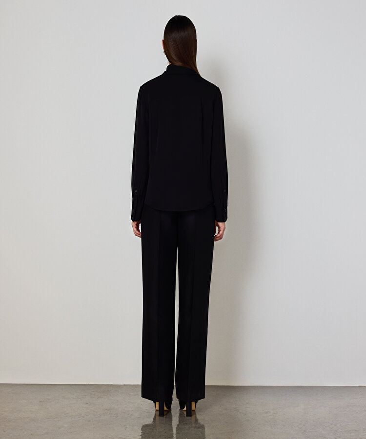 ÇİÇEK MODÜL İŞLEMELİ BLUZ