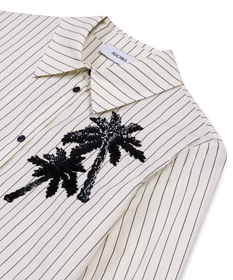 DESENLİ VE İŞLEMELİ GÖMLEK