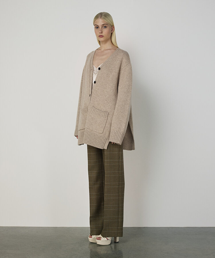 OVERSIZE V YAKA TRİKO HIRKA 