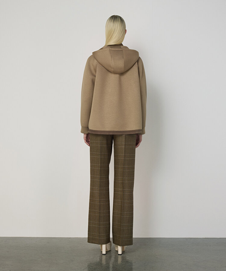 ÇİÇEK APLİKELİ SWEATSHIRT