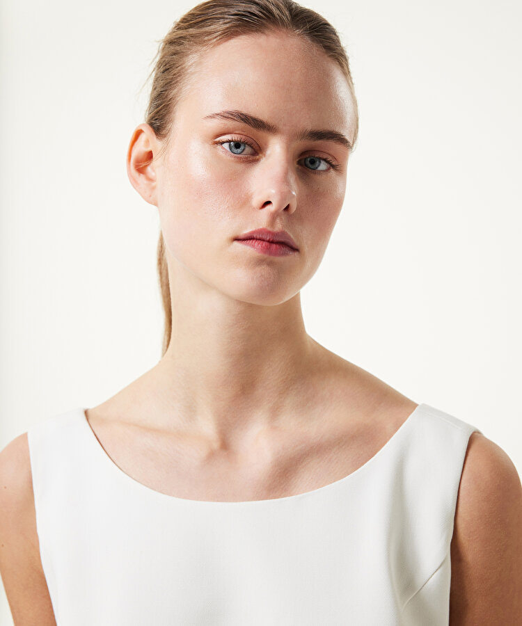 İşlemeli mini elbise