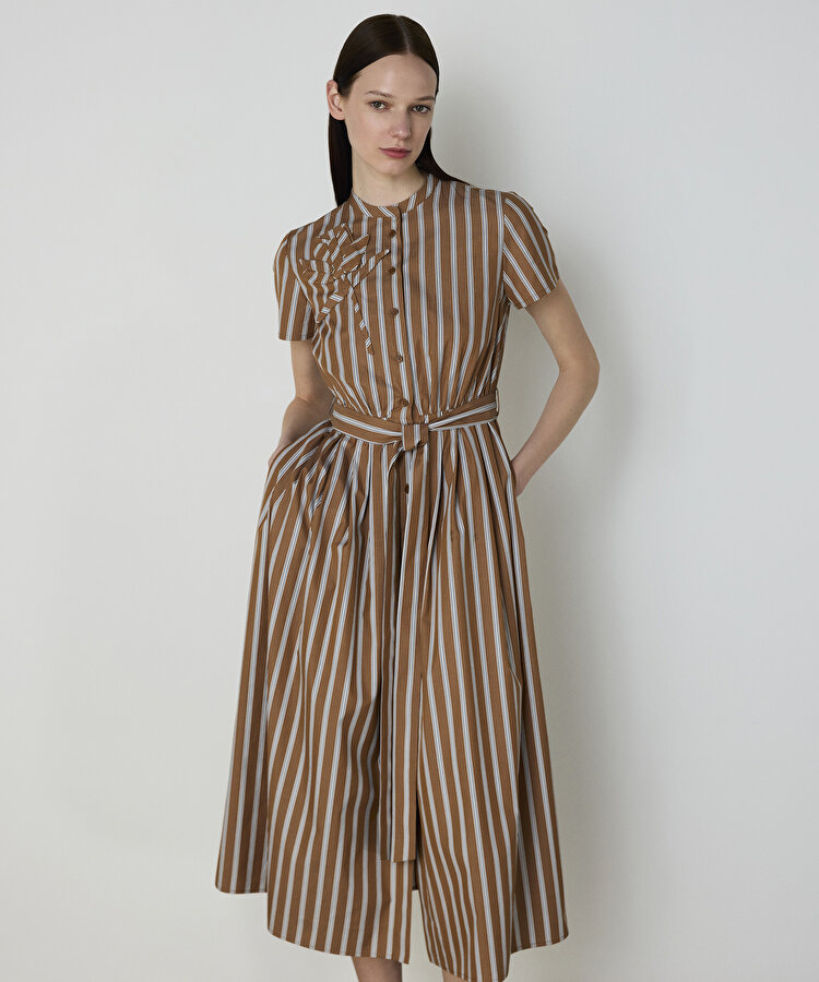 Çiçek aplikeli poplin elbise