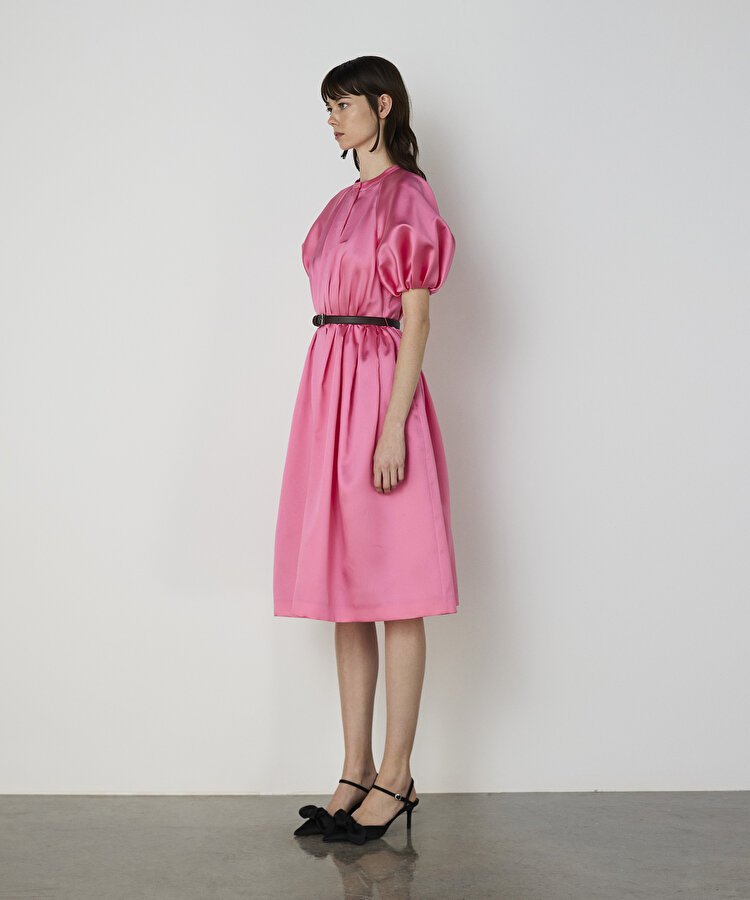 Kemerli mikado elbise