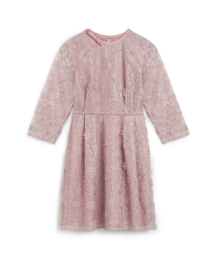 3D çiçek işlemeli elbise