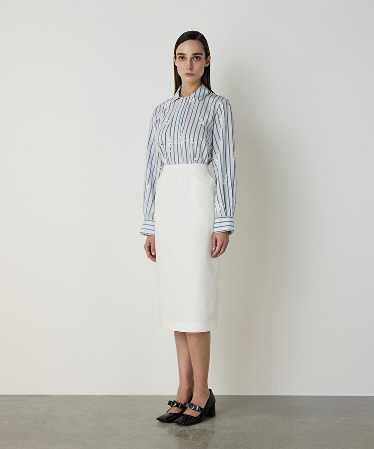 Yırtmaçlı kalem etek