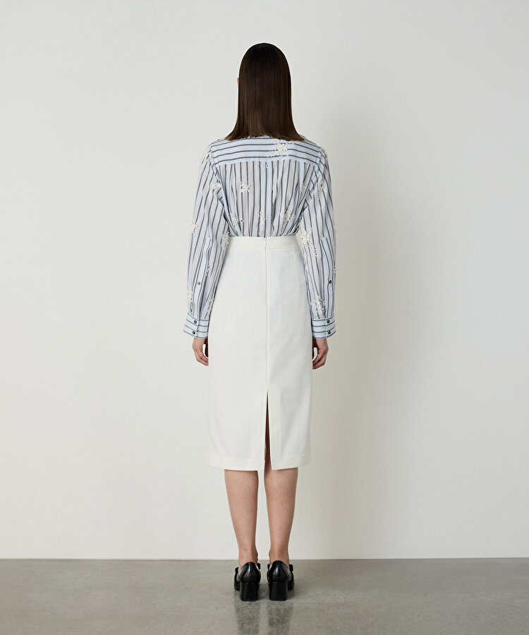 Yırtmaçlı kalem etek