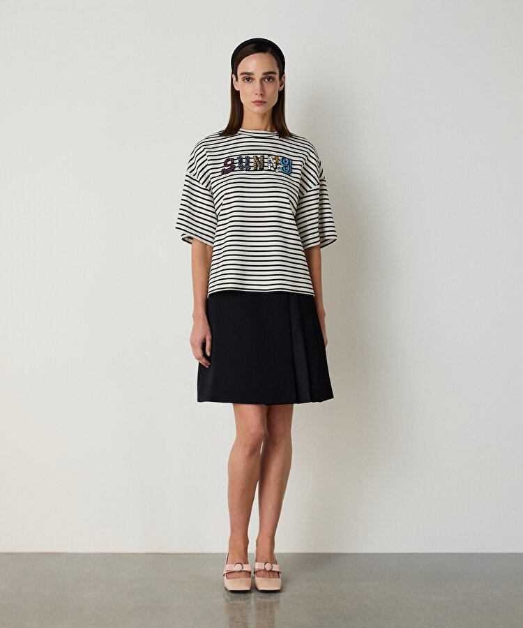 Slogan işlemeli tişört