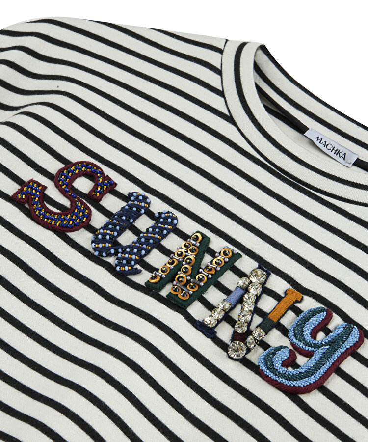 Slogan işlemeli tişört