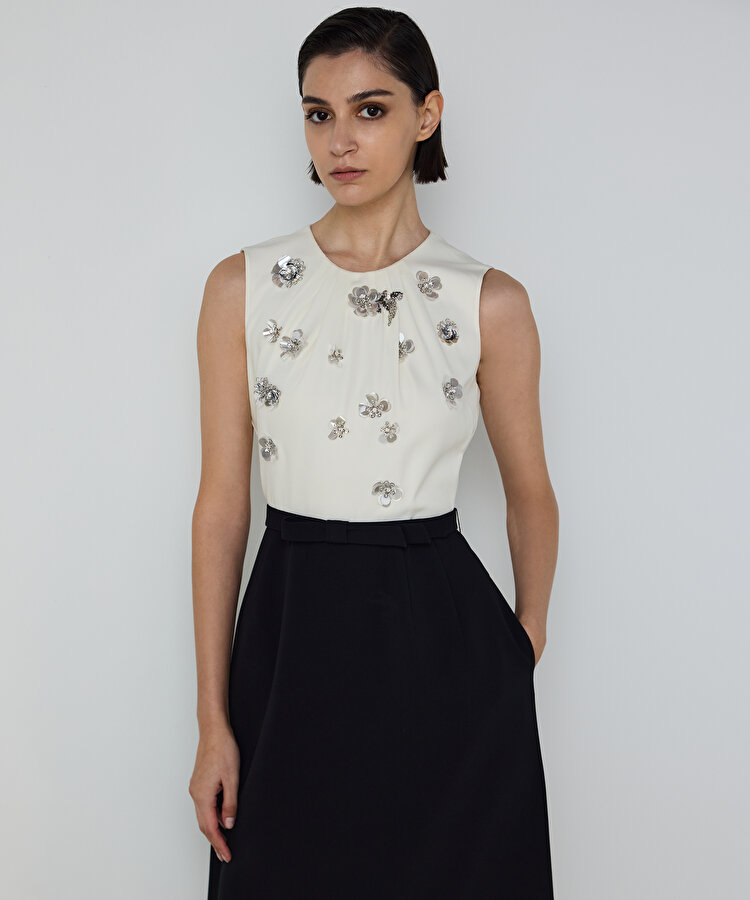 İŞLEMELİ COLORBLOCK ELBİSE