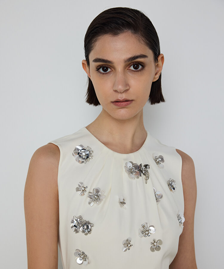 İŞLEMELİ COLORBLOCK ELBİSE