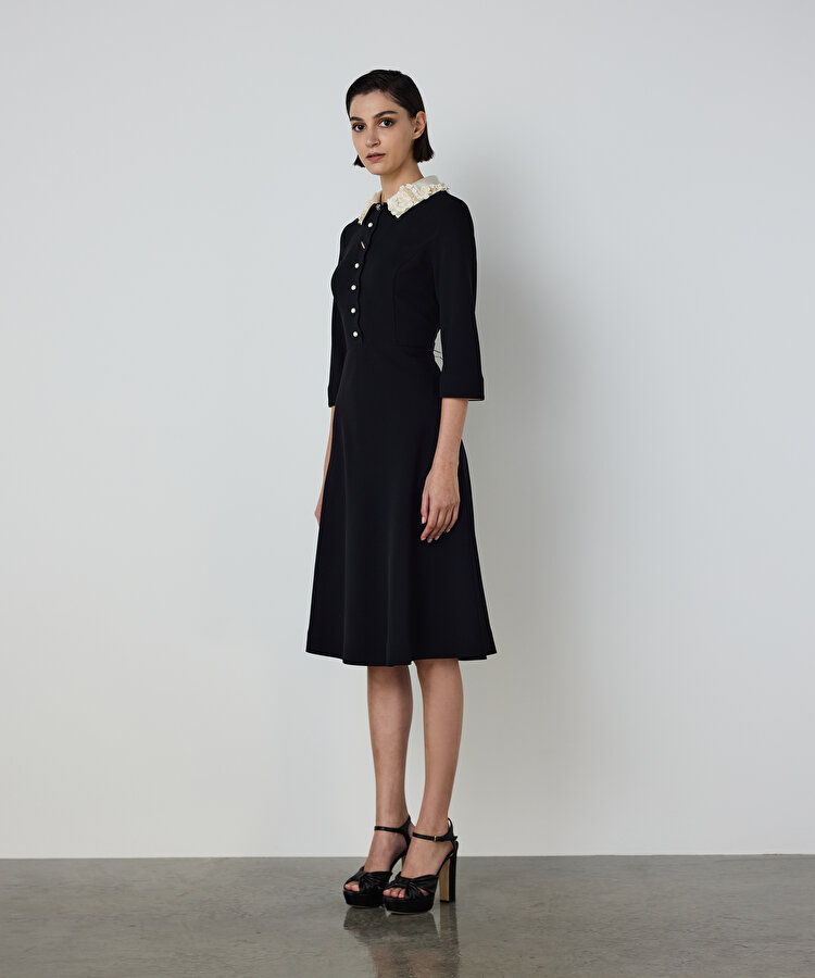 KONTRAST YAKA ELBİSE