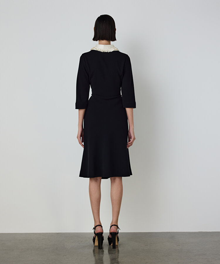 KONTRAST YAKA ELBİSE