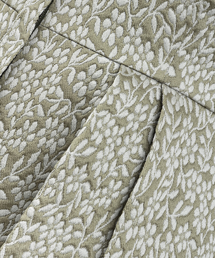 ÇİÇEK JAKARLI PİLELİ ELBİSE