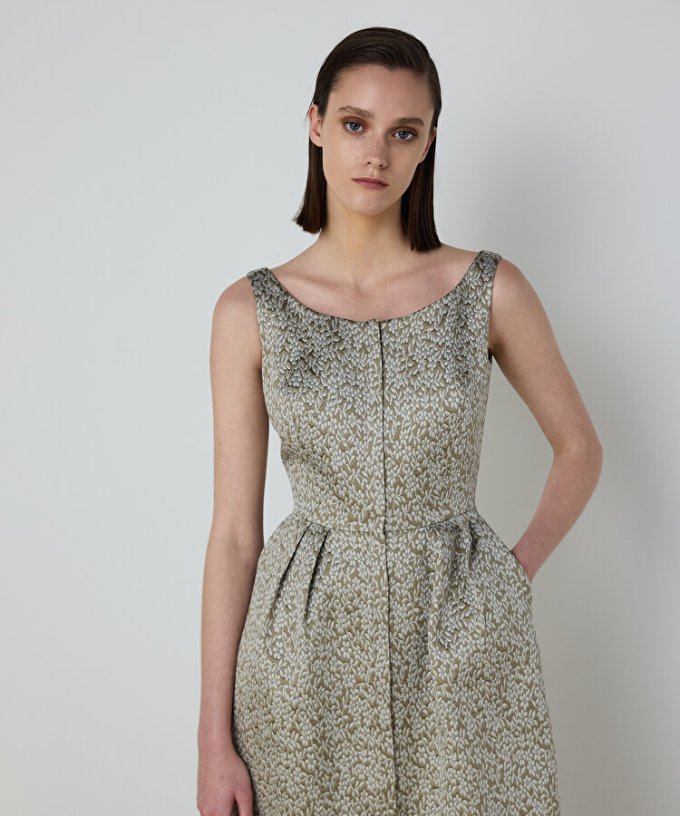 ÇİÇEK JAKARLI PİLELİ ELBİSE