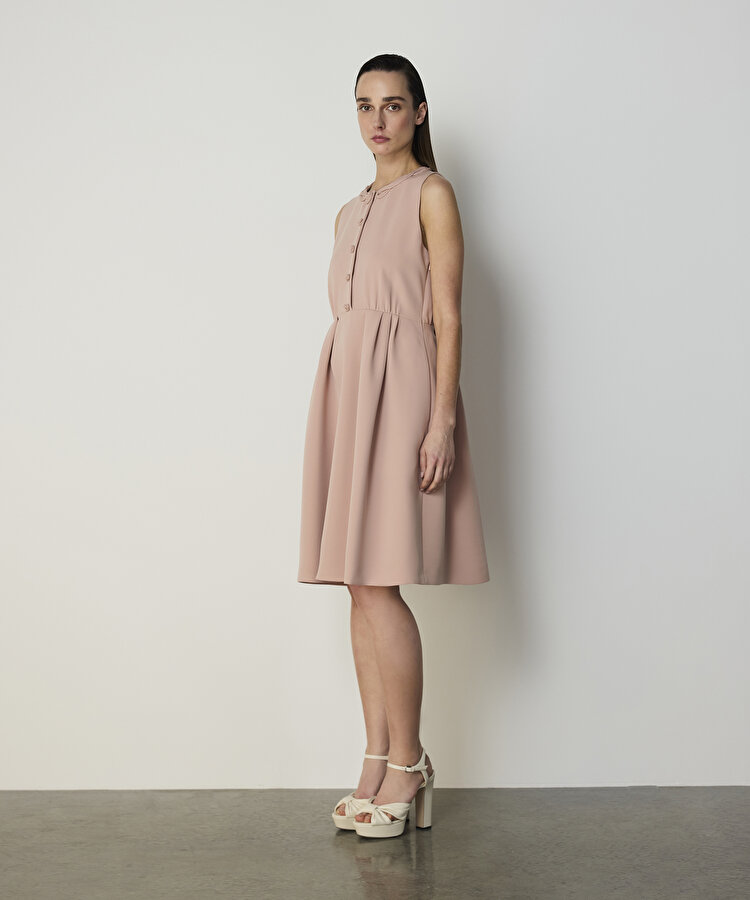 İNCE KORDONLU PİLELİ ELBİSE