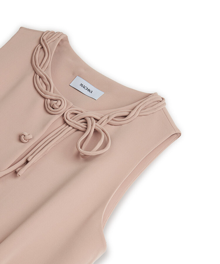 İNCE KORDONLU PİLELİ ELBİSE