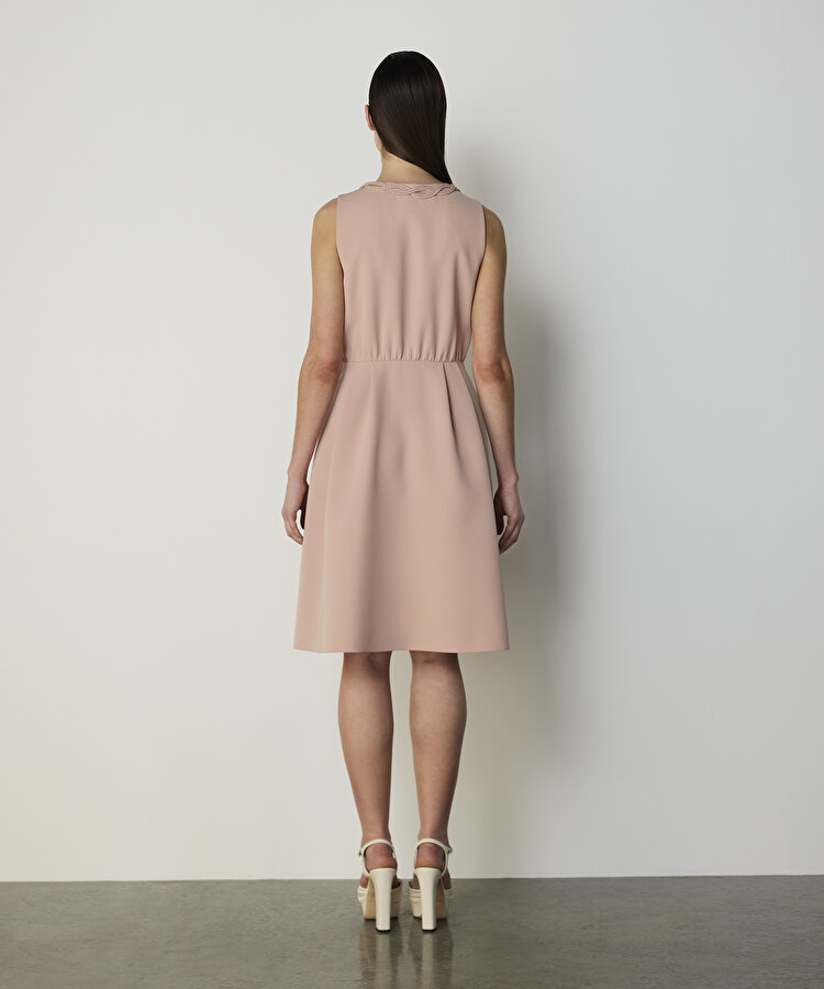 İNCE KORDONLU PİLELİ ELBİSE