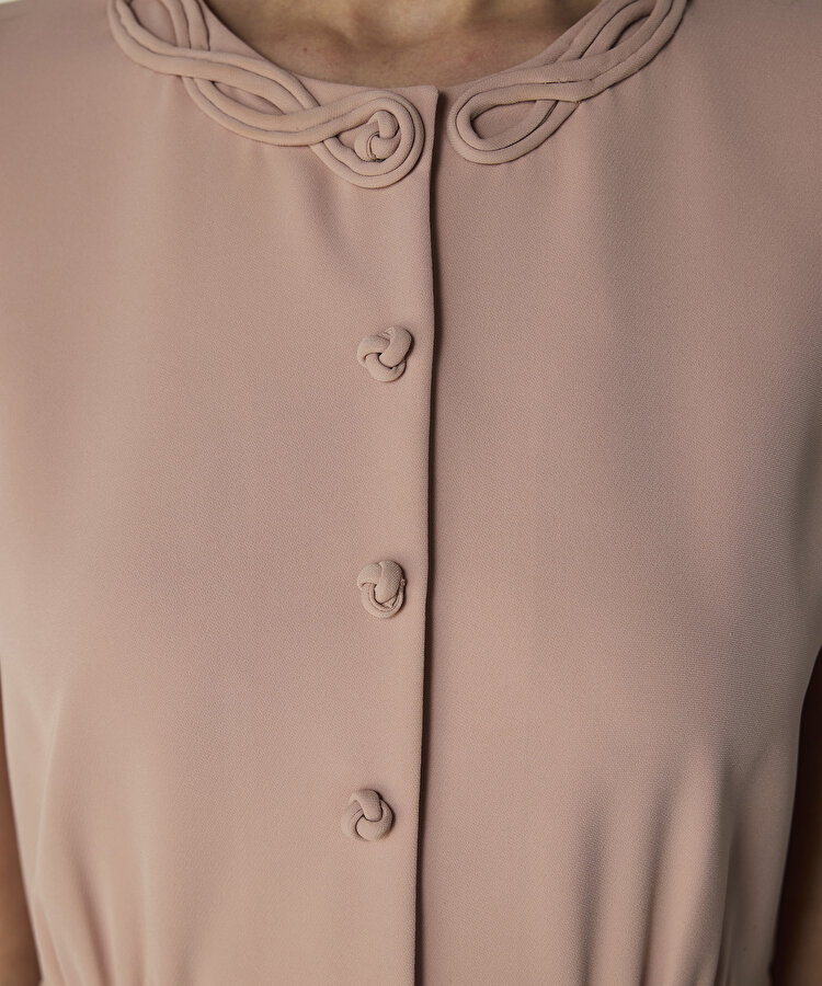 İNCE KORDONLU PİLELİ ELBİSE