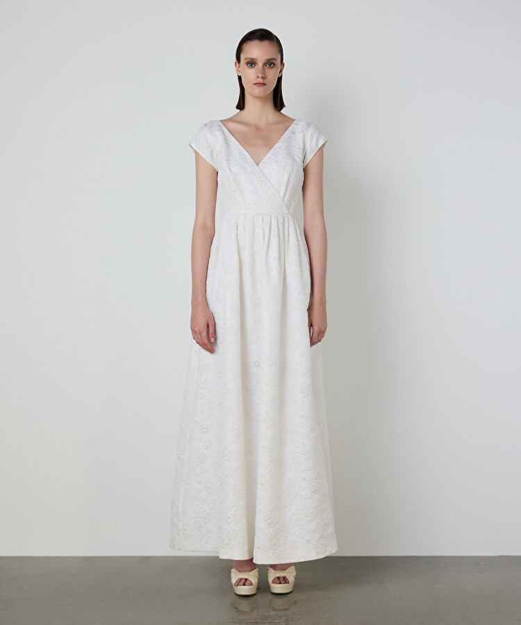 JAKARLI MAKSİ ELBİSE