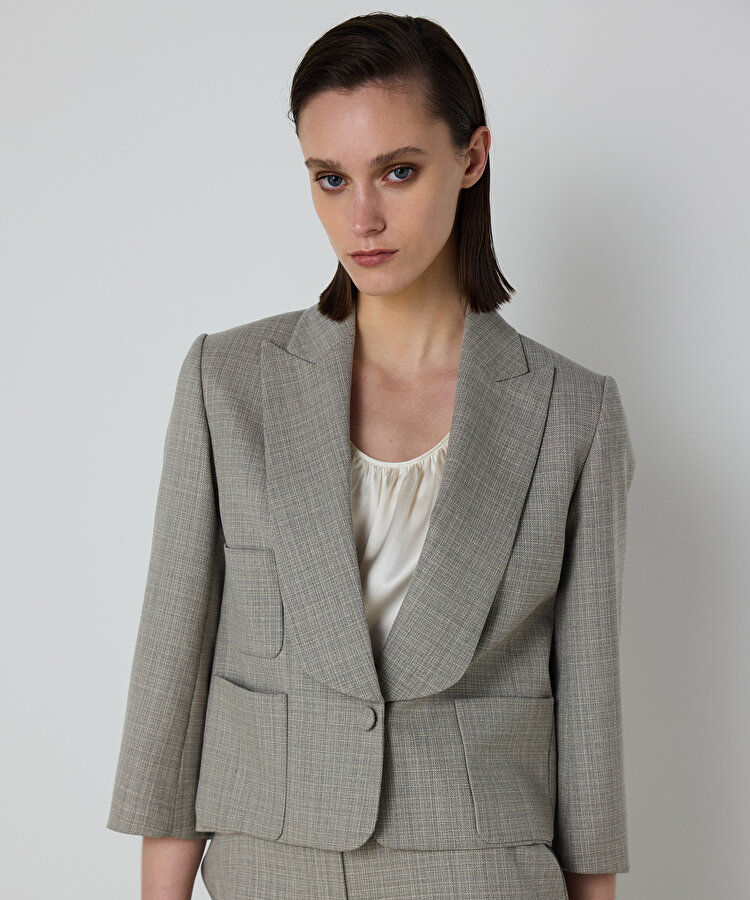 GENİŞ YAKALI YÜN CEKET