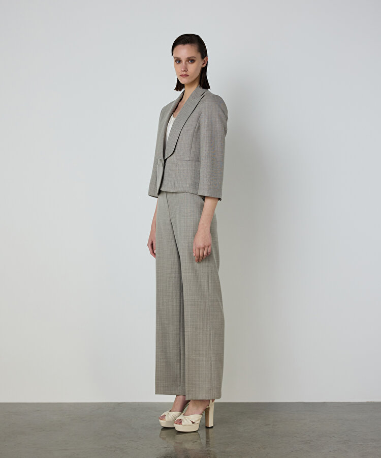 GENİŞ YAKALI YÜN CEKET