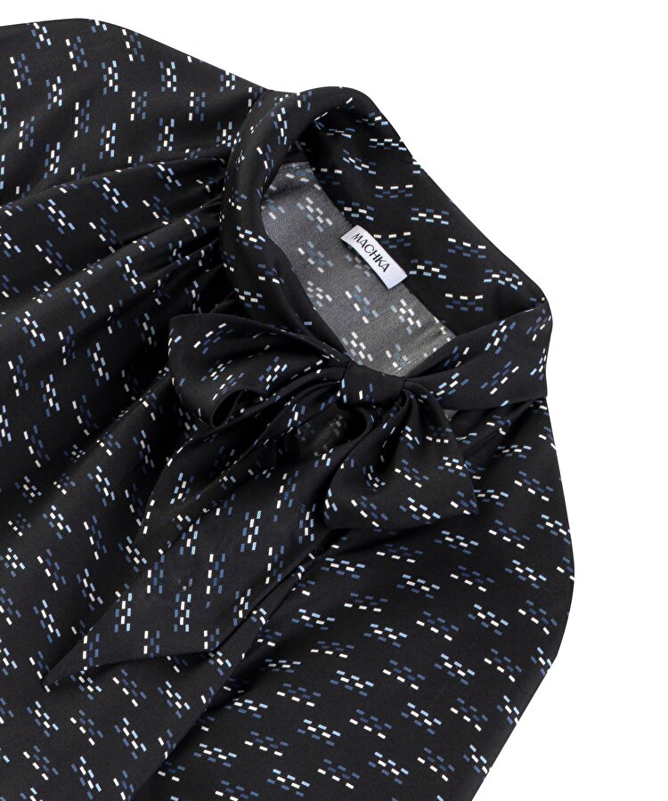 FULAR EFEKTLİ İPEK BLUZ