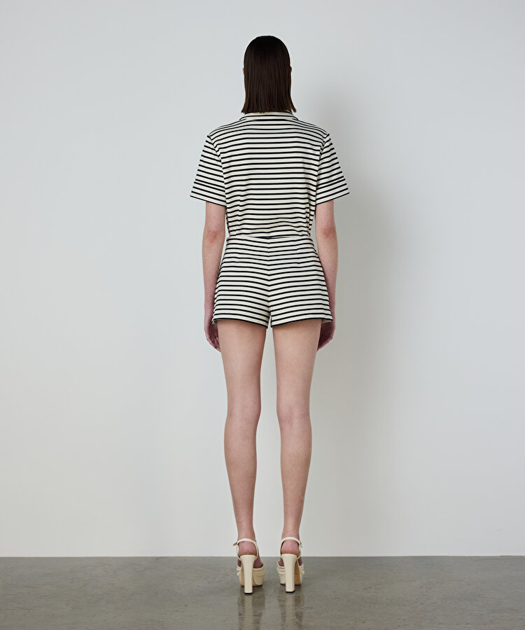 ÇİZGİ DESEN ŞORT