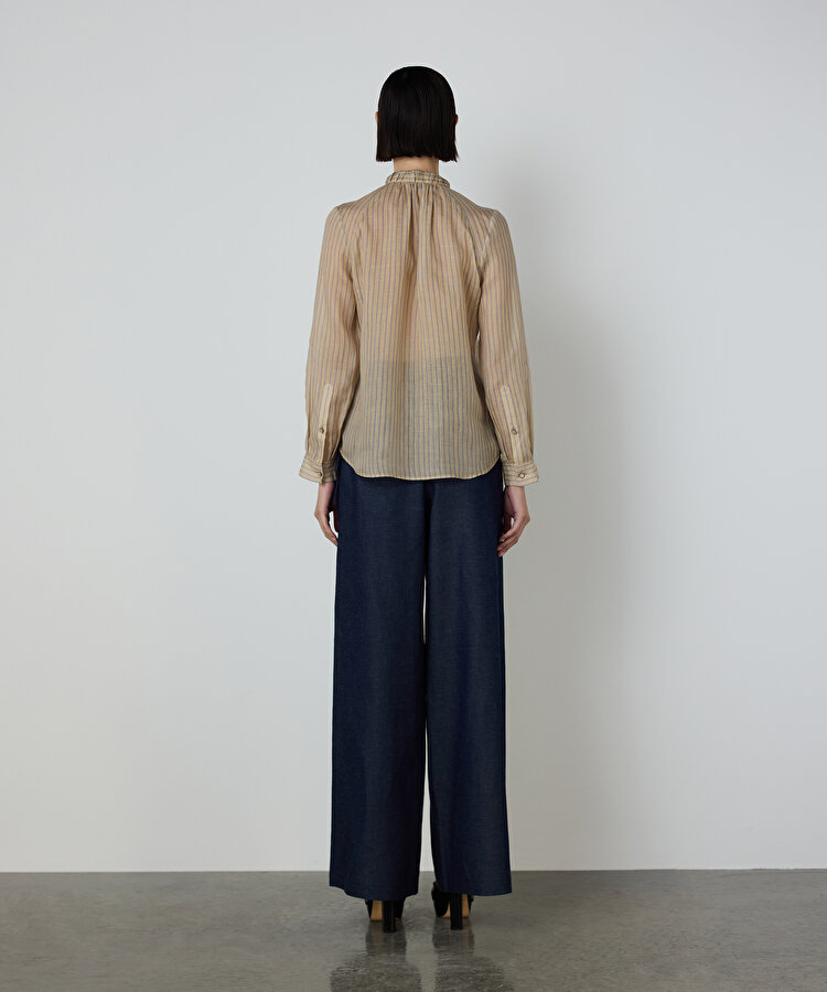 FULAR AKSESUARLI RAMİ GÖMLEK