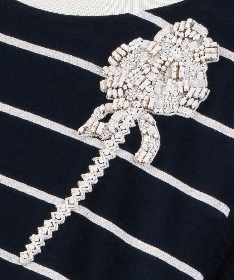 PALMİYE NAKIŞLI TİŞÖRT