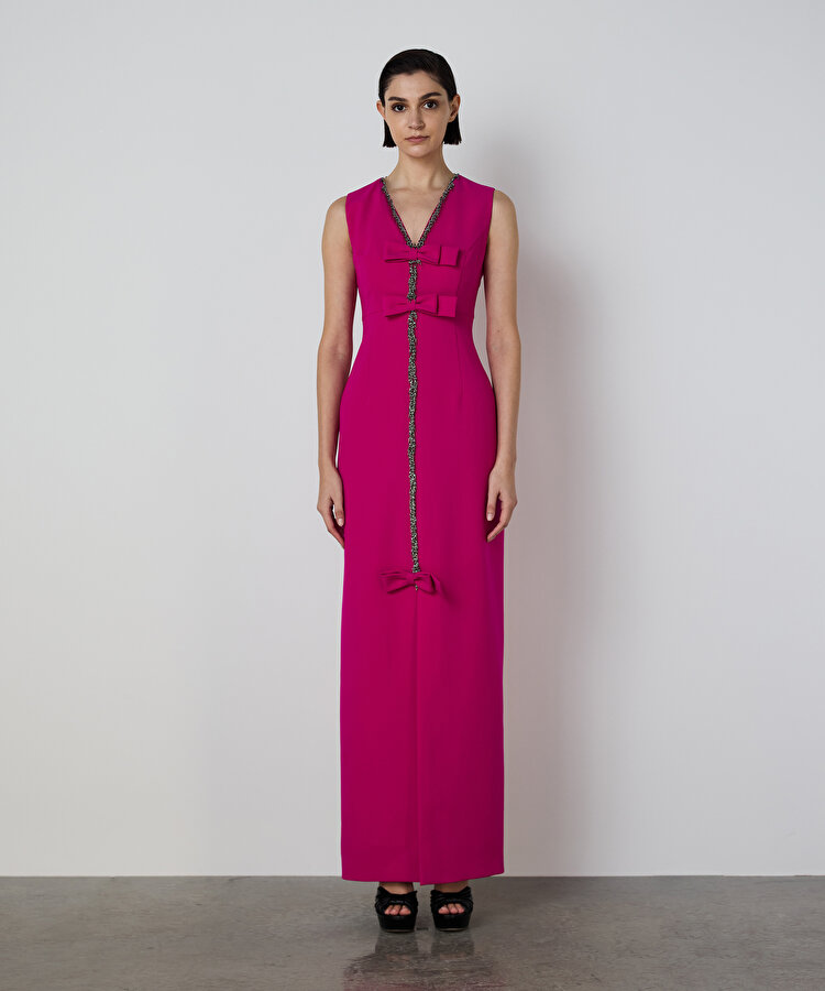 FİYONK APLİKELİ VE İŞLEMELİ ELBİSE