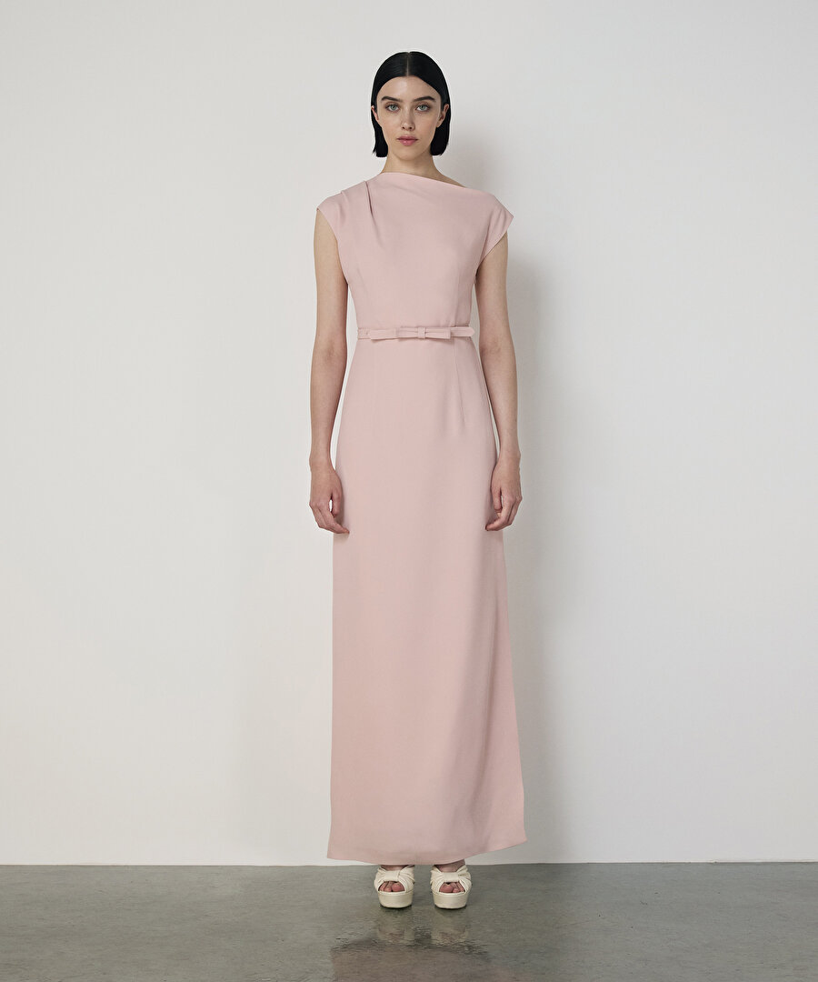 FİYONKLU KAYIK YAKA ELBİSE