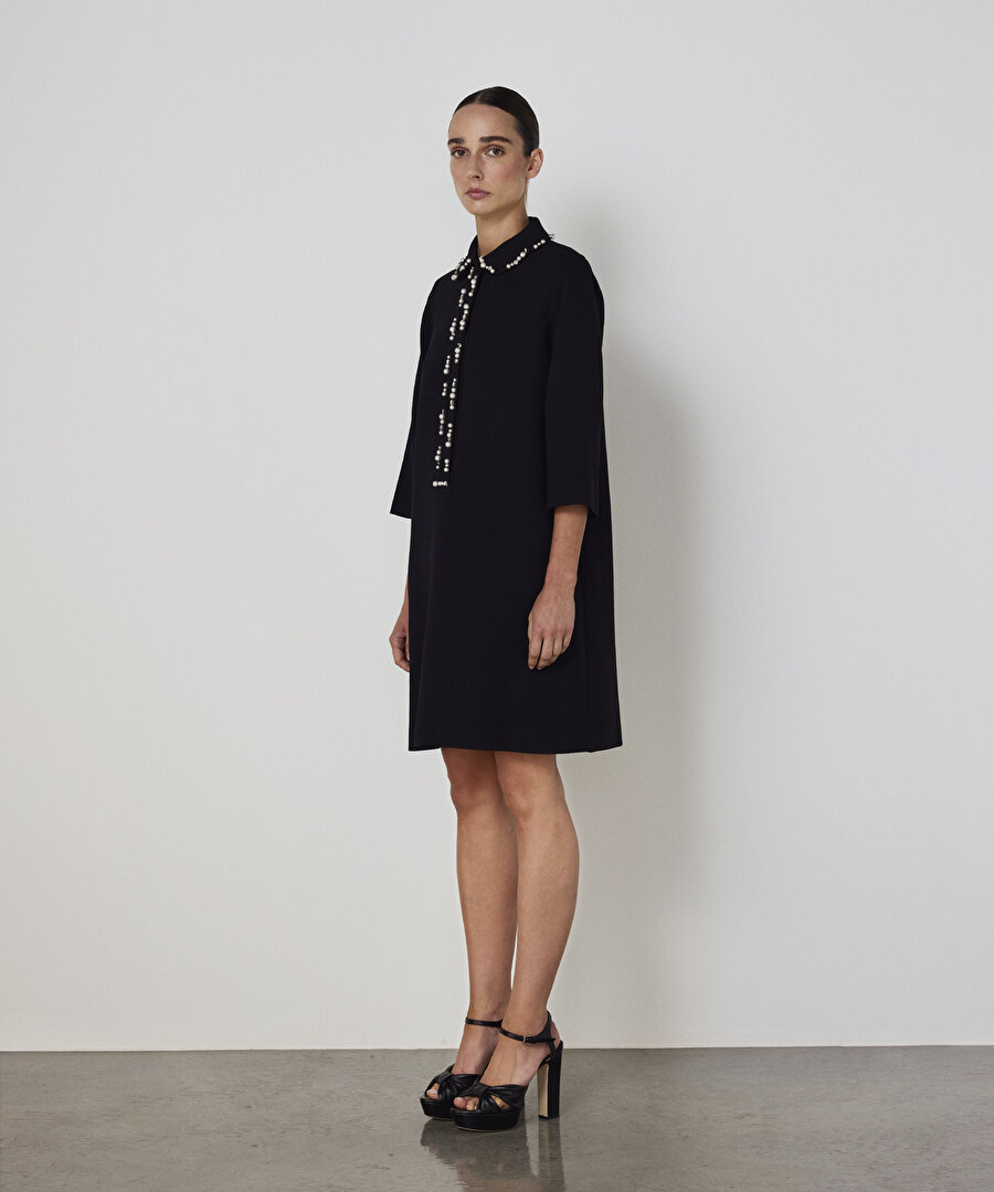 İŞLEMELİ YÜN ELBİSE