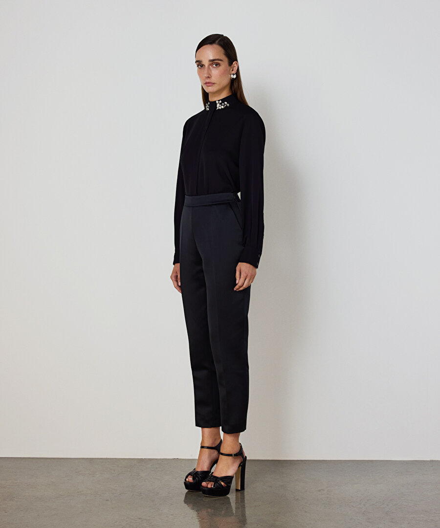 STRASS TAŞ İŞLEMELİ BLUZ